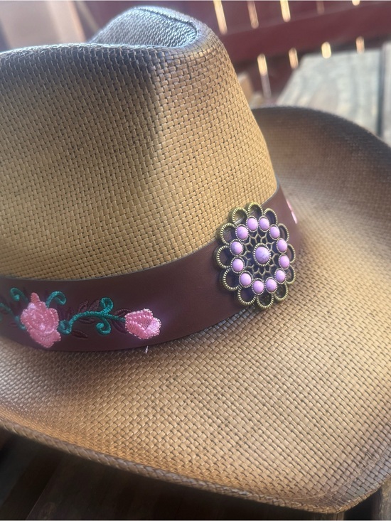 Women’s Straw Cowboy Hat with Pink Floral Band